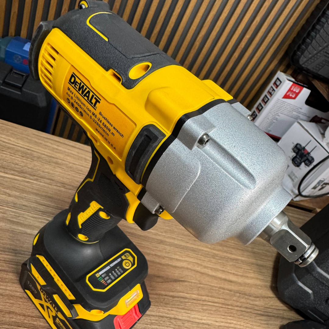 Pistola de impacto 680Nm DeWALT - poder industrial
