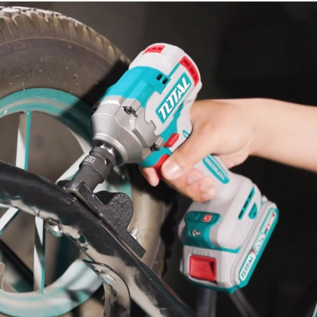 Combo Industrial 20V (5 en 1) – Taladro 66Nm + Llave de Impacto 400Nm + Pulidora 1000W + Rotomartillo 5000RPM + Linterna 5W – 2 Baterías 4.0Ah – 100% Original – 1 Año de Garantía Certificada