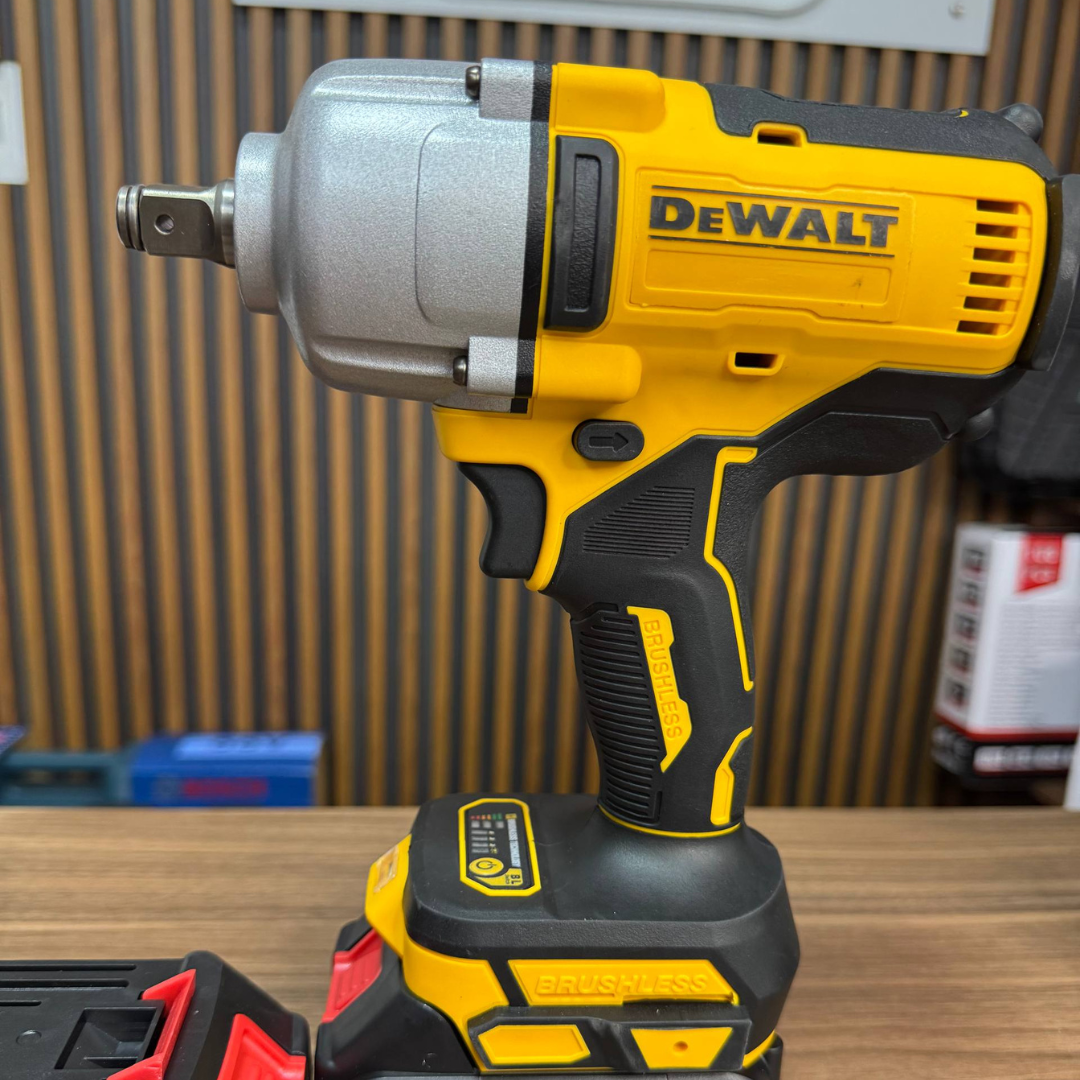 Pistola de impacto 680Nm DeWALT - poder industrial