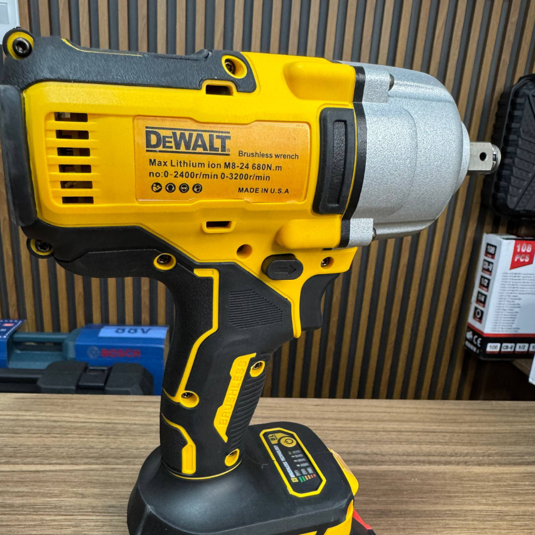 Pistola de impacto 680Nm DeWALT - poder industrial