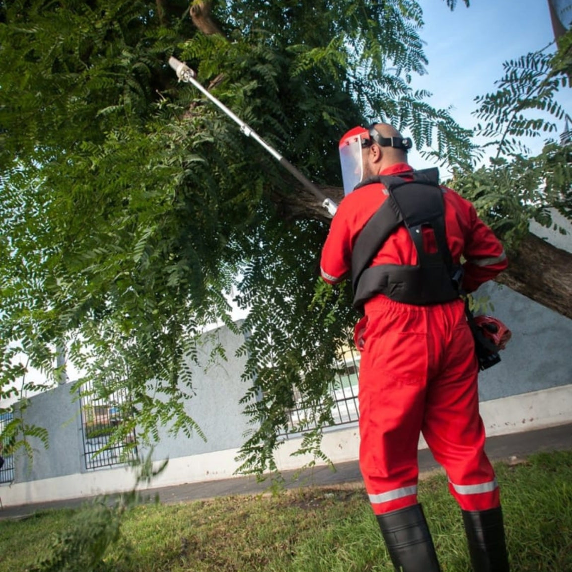 KIT MULTICUTTER DUCATI ORIGINAL / GUADAÑA / MOTOSIERRA / CORTASETOS MULTIFUNCIÓN 5 EN 1 / 1 AÑO DE GARANTIA